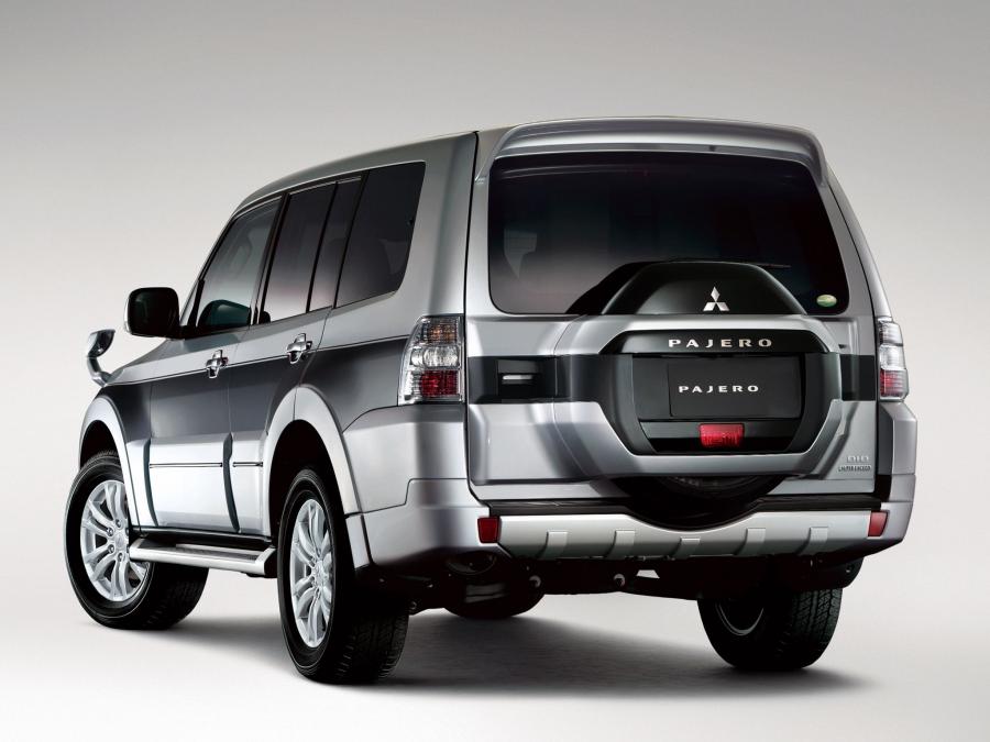  Mitsubishi Pajero 5-Door 2014 года  (JP) (фото 10 из 23)